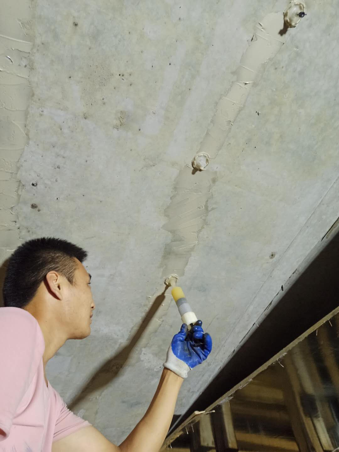 汕尾房屋墙体裂缝施工方法